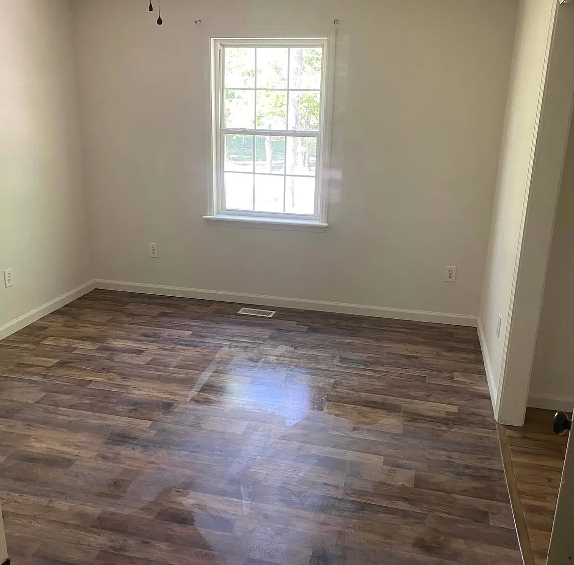 3 bed, 1152 sqft, $1,450 — Photo 2