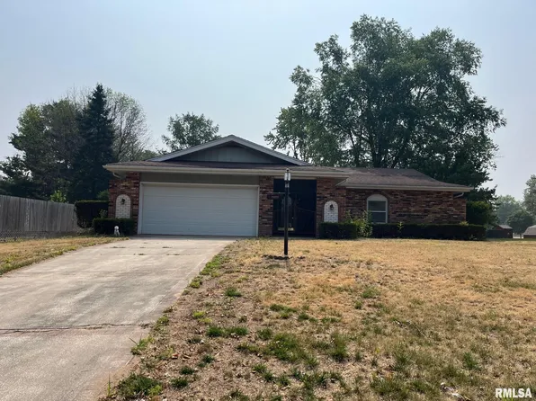 121 W Hickory Hills Dr, Havana, IL 62644