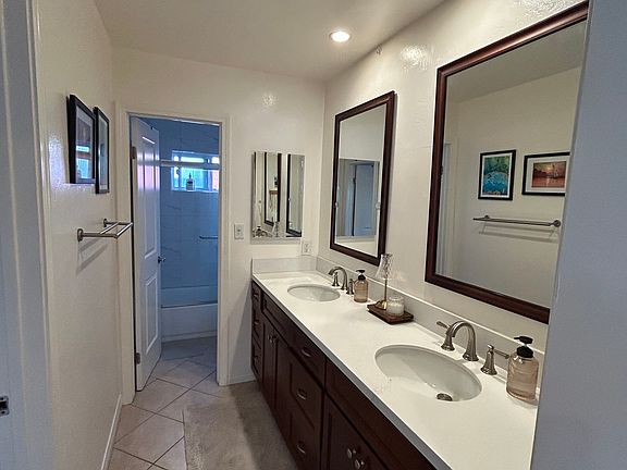 5th image of 4045 8th Ave Unit 102