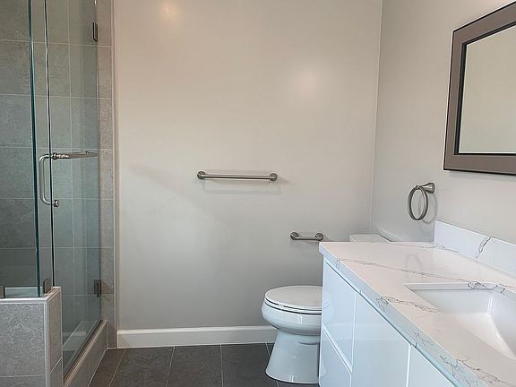 2nd image of 5088 Castlewood Dr
