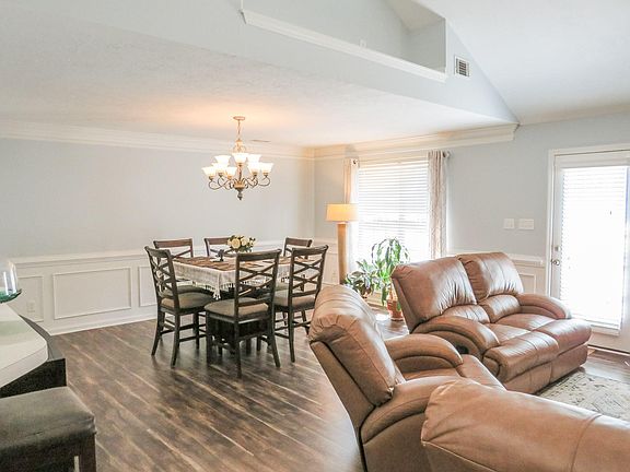 5th image of 1683 Cedar Hill Drive