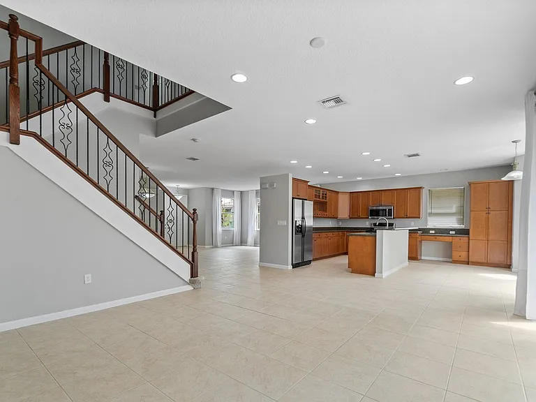 9070 Dupont Pl — Photo 7