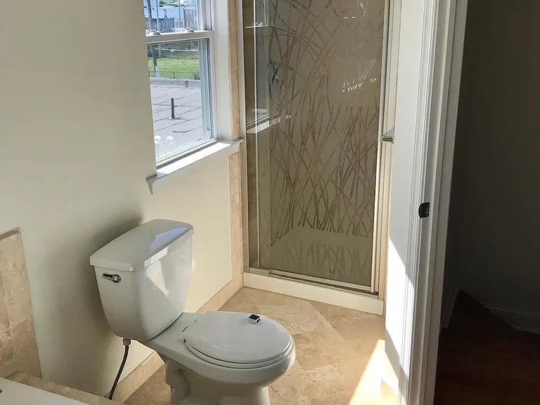 3rd floor master bathroom