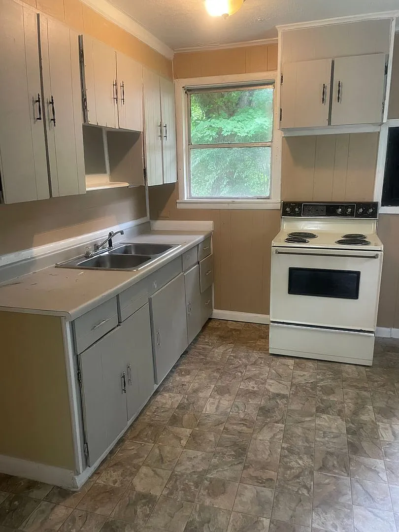 2 bed, 1.0 bath, 1000 sqft, $950 — Photo 3