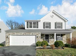 202 Rockbrook Crossing Ave, Galloway, OH 43119