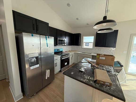 3rd image of 5162 N Toben Dr