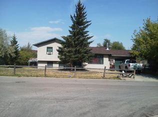 4880 Johnston Dr, Rapid City, SD 57703