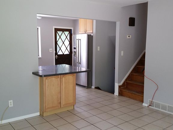 3rd image of 30782 Brentwood St