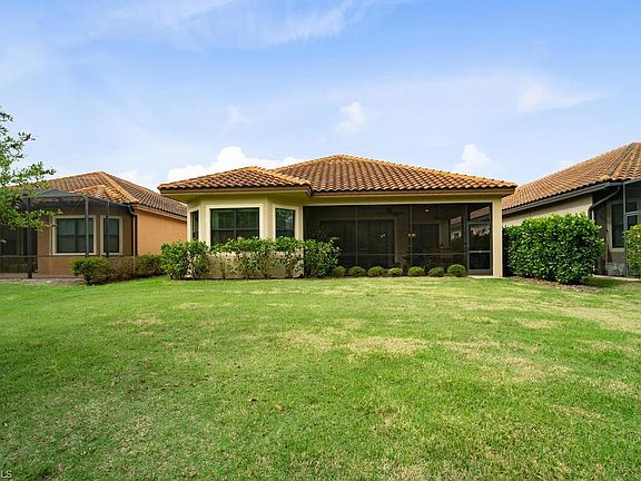 5th image of 9329 Isla Bella Cir