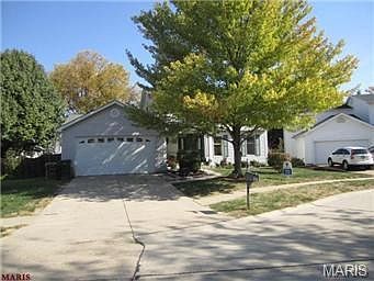 3rd image of 2110 Wente Pl