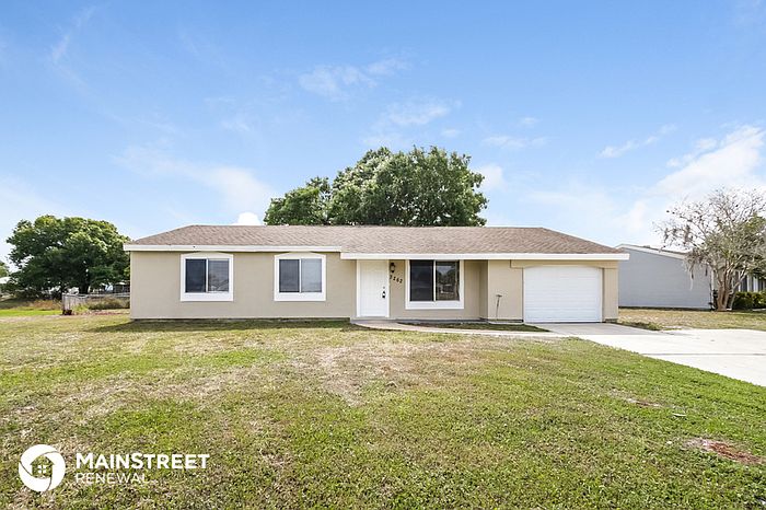 1st image of 3262 Montclair Cir