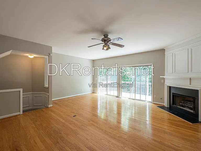 2358 Towneview Ct SE #6 — Photo 17