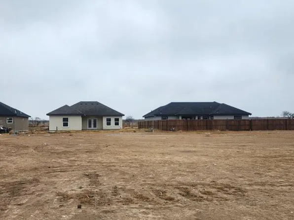 3297 Mauricio Libson Blvd, Eagle Pass, TX 78852