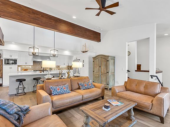 4th image of 9106 Heartwood Dr