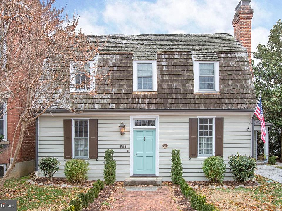 1st image of 303 Caroline St