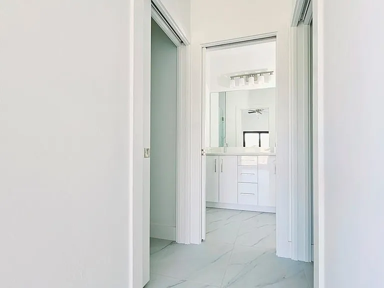 1100 Homer Ave S — Photo 13