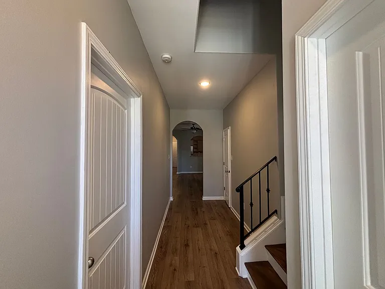 10151 Sterling Ridge Dr — Photo 6