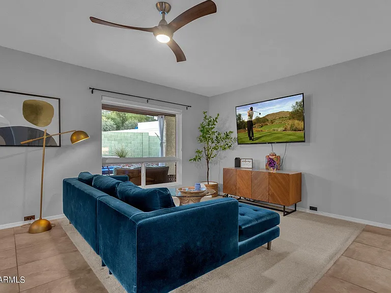 4611 E Desert Dr — Photo 15