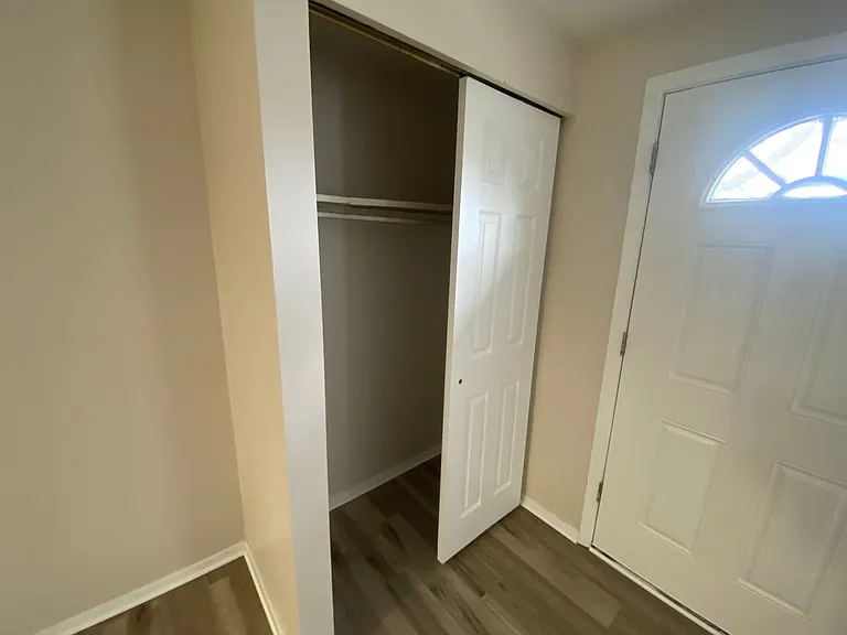 5520 Beavercrest Dr — Photo 6