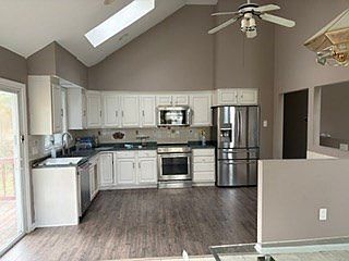 2nd image of 67 Cambridge Rd #1