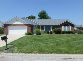 113 Jardin Ct, Swansea, IL