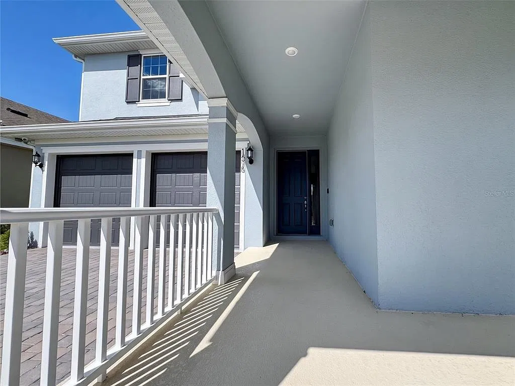 6 bed, 4.5 bath, 3412 sqft, $4,300 — Photo 4