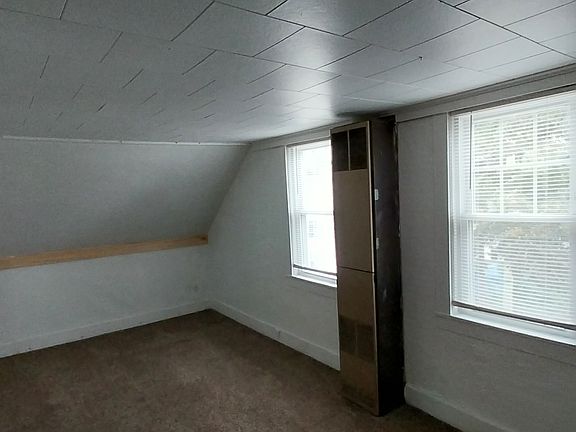2nd image of 38 High St #3