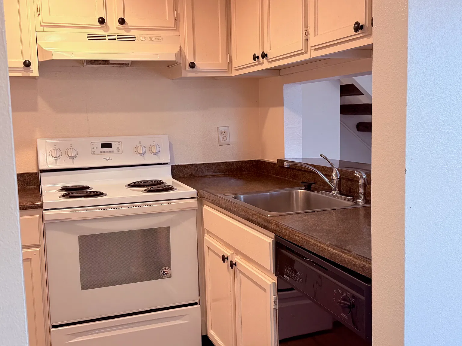 1225 S Onieda Street — Photo 4