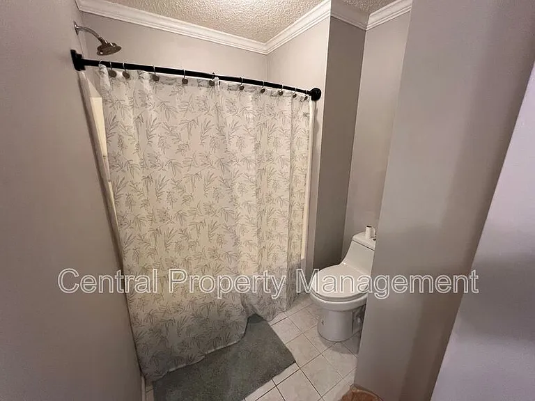 1014 Old Mill Rd — Photo 17