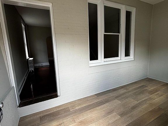 2nd image of 326 Powhattan Ave