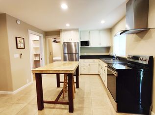 958 Holoholo St #C, Kailua, HI 96734