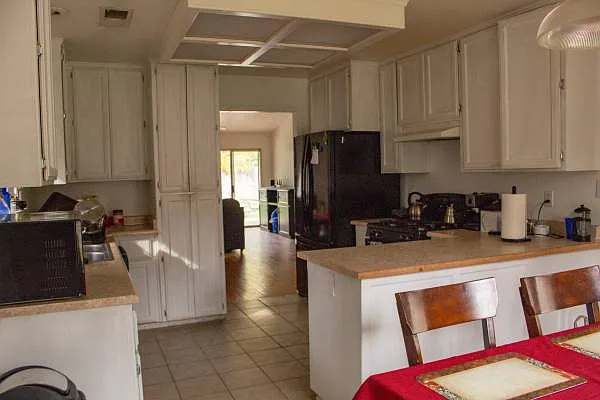 1510 La Linda Ln — Photo 7