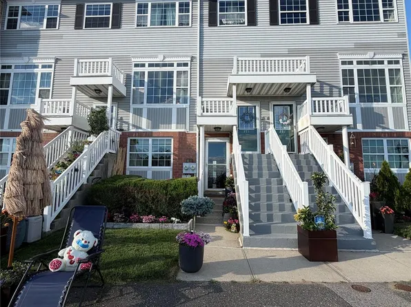 291 Surf Drive #214B, Bronx, NY 10473