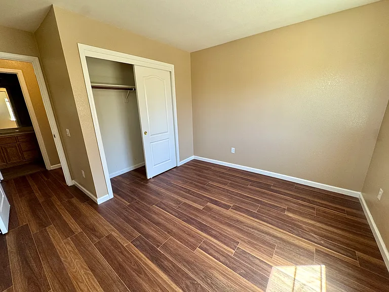 2321 Mountain Springs Dr — Photo 13