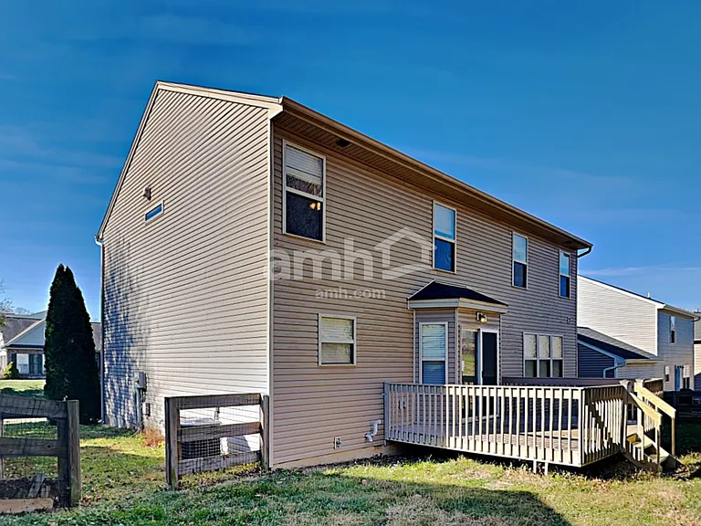 6908 Lucia Dr — Photo 20