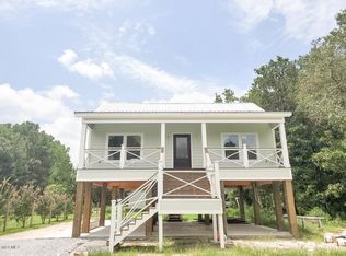 314 Leonhard Ave, Bay Saint Louis, MS 39520