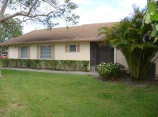 2250 Nova Village Dr, Davie, FL 33317