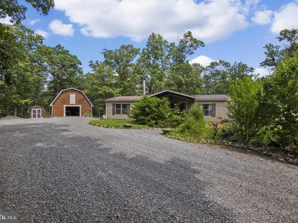 622 Haymaker Rd, Hedgesville, WV 25427