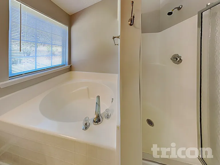 312 Buckthorne Dr — Photo 11