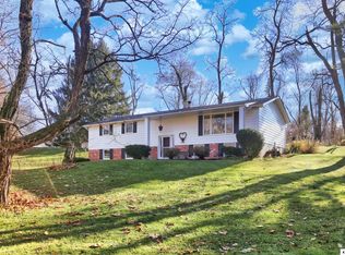 11810 Woodview Ln, Fredericktown, OH 43019