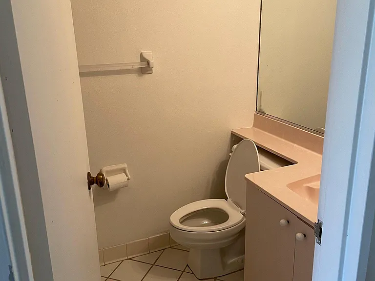 2180 Country Club Dr #218 — Photo 7