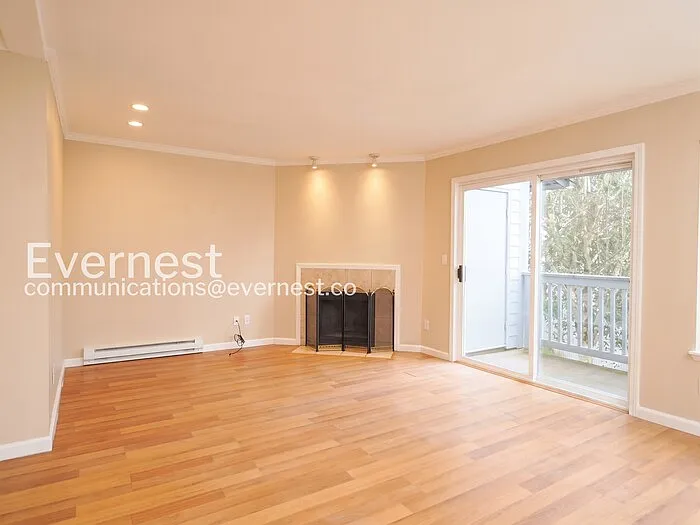8823 Holly Dr #E206 — Photo 7