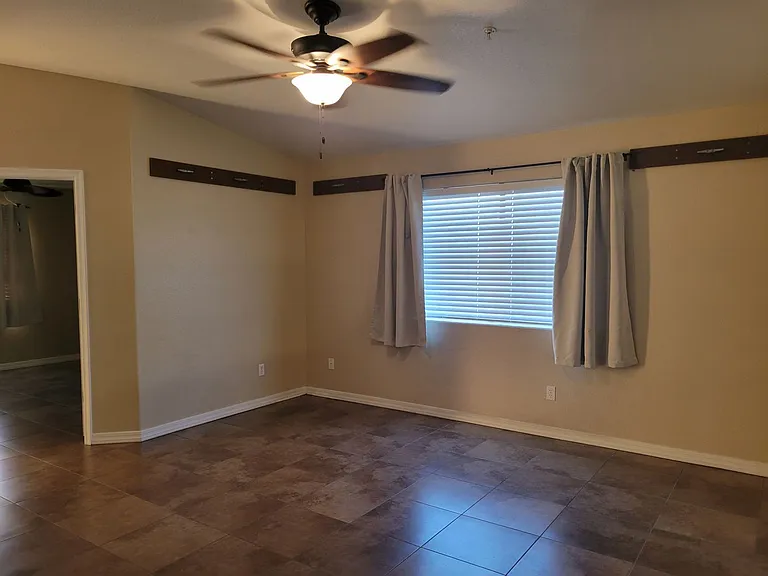 440 Hummingbird Dr — Photo 5