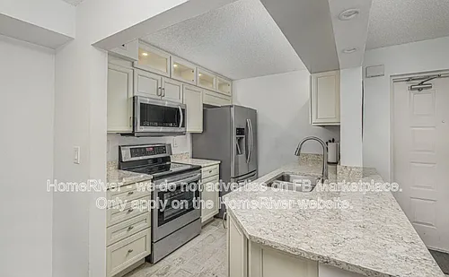 2510 SE Anchorage Cv #F-1 Photo 1