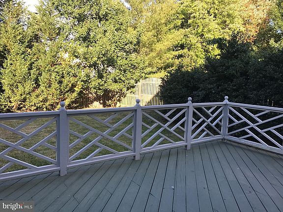 4th image of 1324 Summerfield Dr