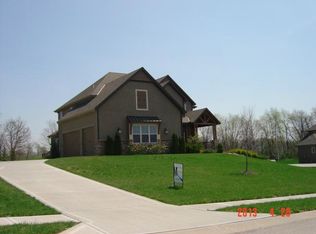 10611 NE Hedges Ave, Kansas City, MO 64157