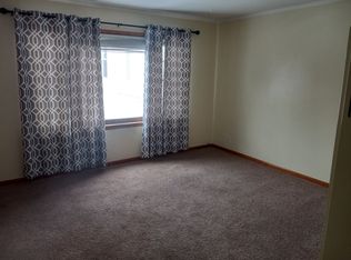 67 N Kennebec Ave, McConnelsville, OH 43756