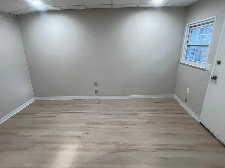 485 Lakeside Ave #2R — Photo 4
