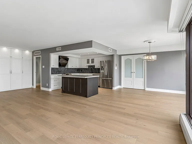 55 Harbour Sq #3413 — Photo 8