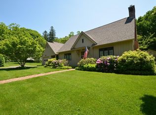 29 Dana Pl, Amherst, MA 01002